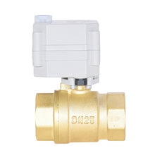 Load image into Gallery viewer, HSH-Flo Brass 2 Way AC110-230V CR303 Electric Motorized Ball Valve 3 Wires Switching Control Valve
